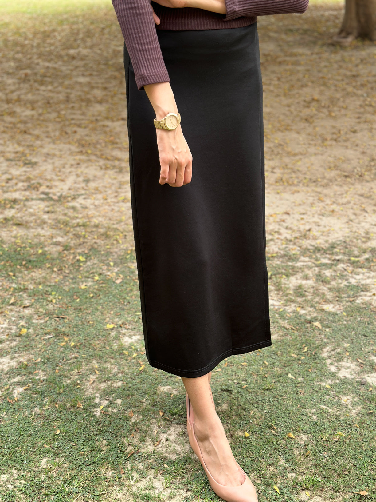 Black Slit Interlock Knit Skirt